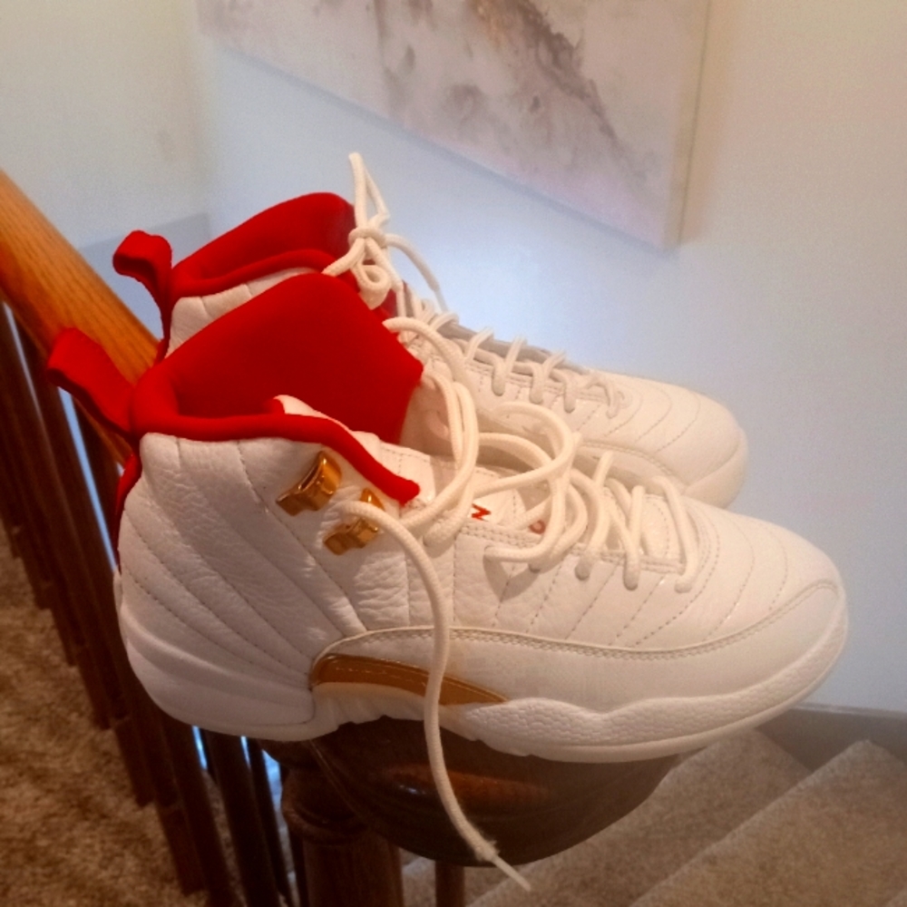 Jordan boys slightly used size 4Y